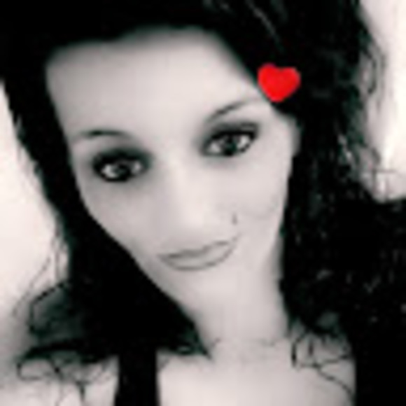 Meet your Posher, Elizabeth - Picture 1 of 1